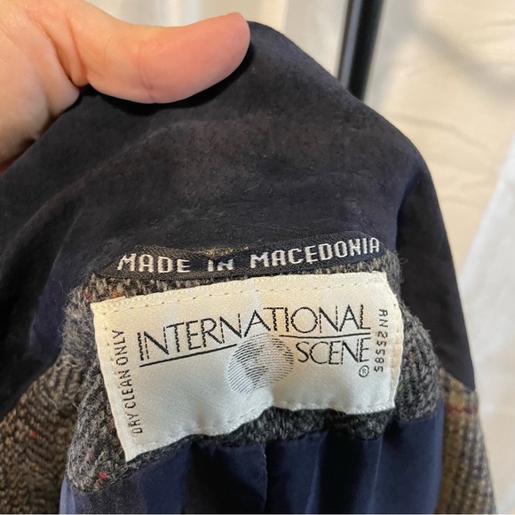 Vintage International Scene wool blazer, size small, herringbone and plaid - Picture 9 of 16
